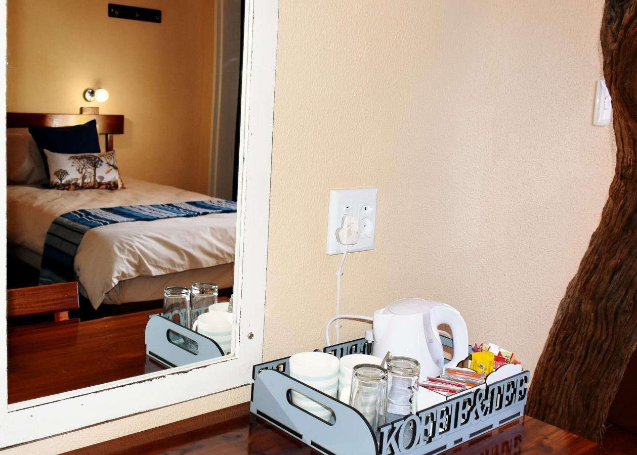 Kamaku Guesthouse Cc Otjiwarongo Exteriör bild