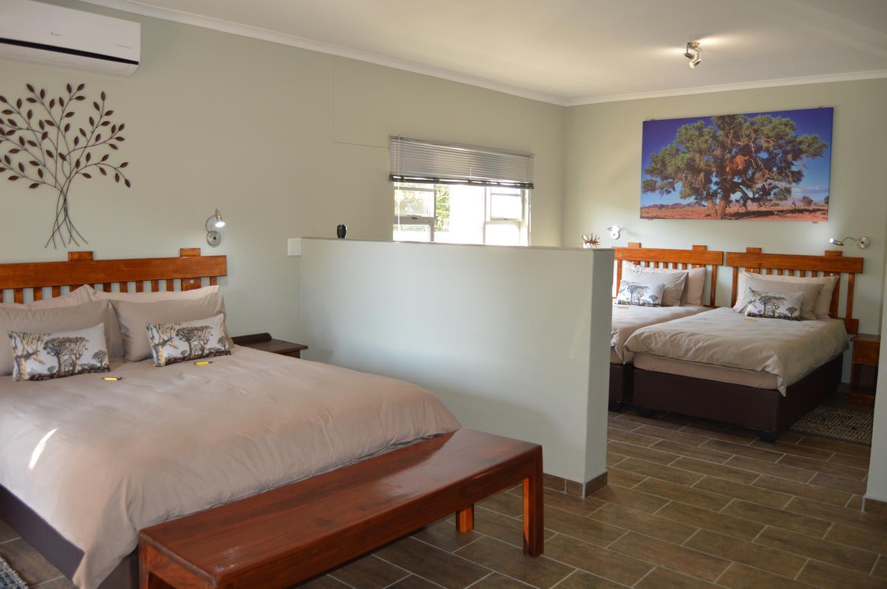 Kamaku Guesthouse Cc Otjiwarongo Exteriör bild