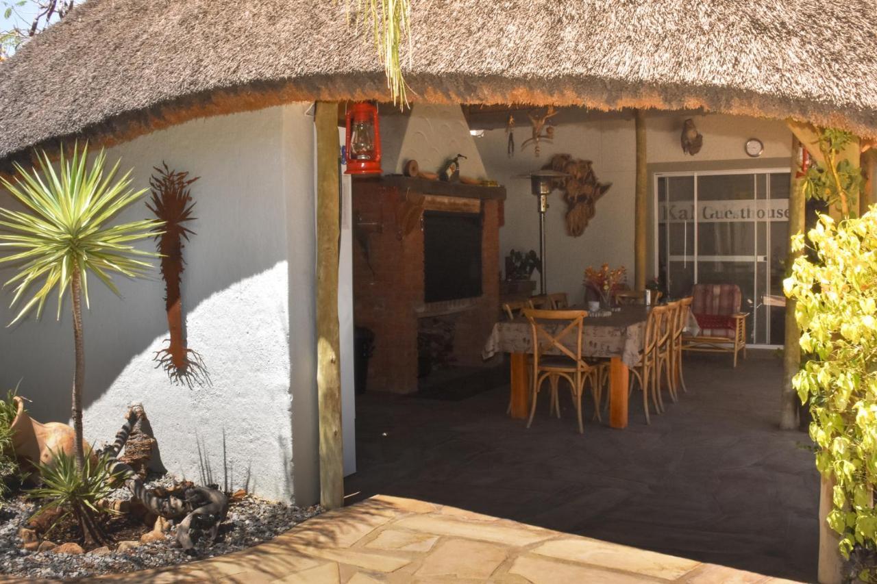 Kamaku Guesthouse Cc Otjiwarongo Exteriör bild